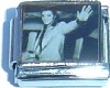 ELVIS WAVING PIC
