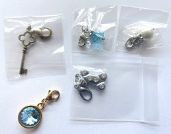 AX221 Assorted Locket Dangles