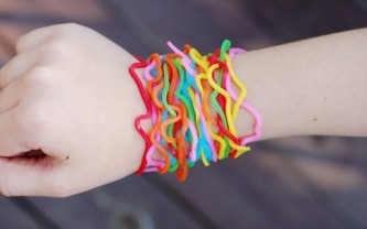 bunches of silly bandz