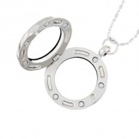 25mm round locket clearance