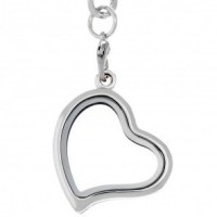 AS92keychain Curvy Heart Locket with Keychain CLOSE UP